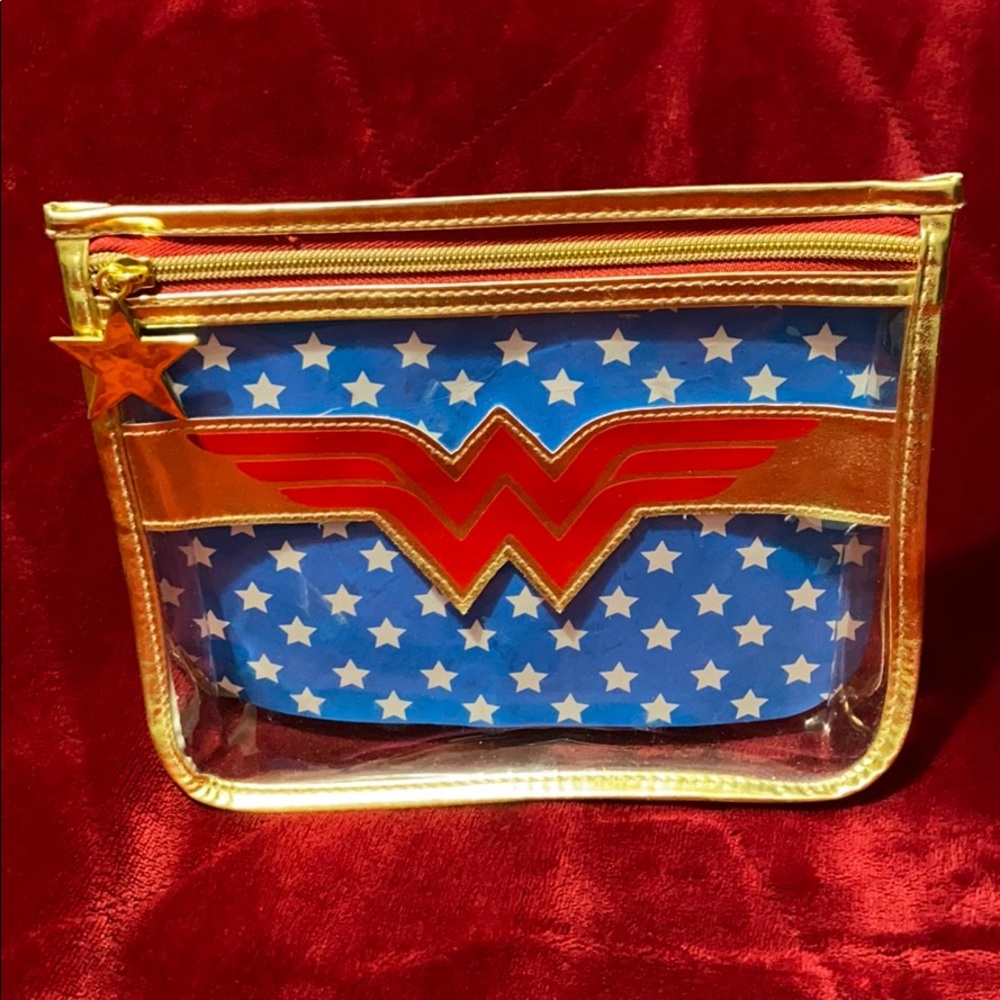 Wonder Woman x London Soho Cosmetic Bag